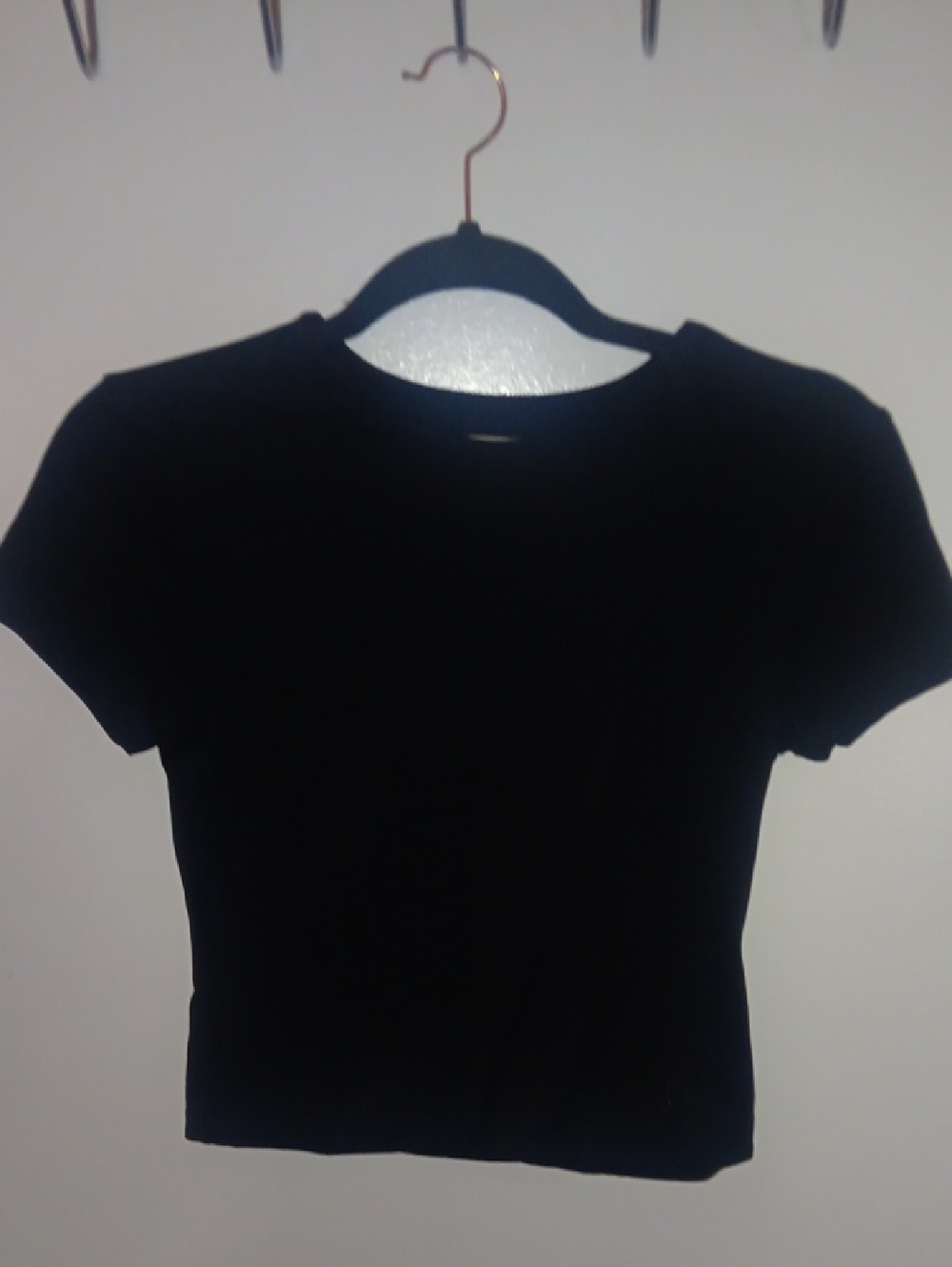 Everyday Black Crewneck Crop Top
